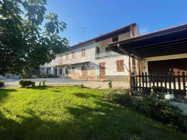 casa indipendente in vendita a Rosignano Monferrato