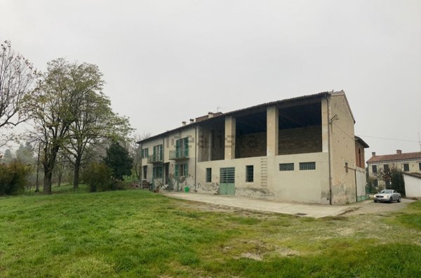 casa indipendente in vendita a Rosignano Monferrato