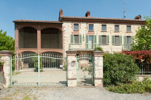 casa indipendente in vendita a Rosignano Monferrato