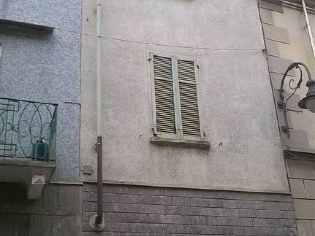 casa indipendente in vendita a Sale