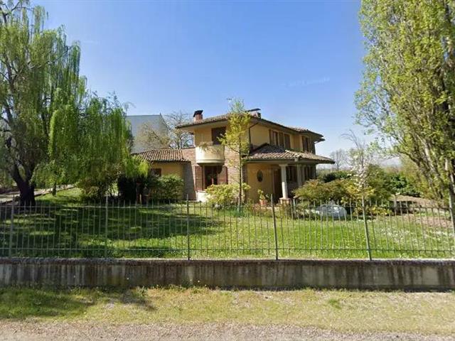 casa indipendente in vendita a Sale
