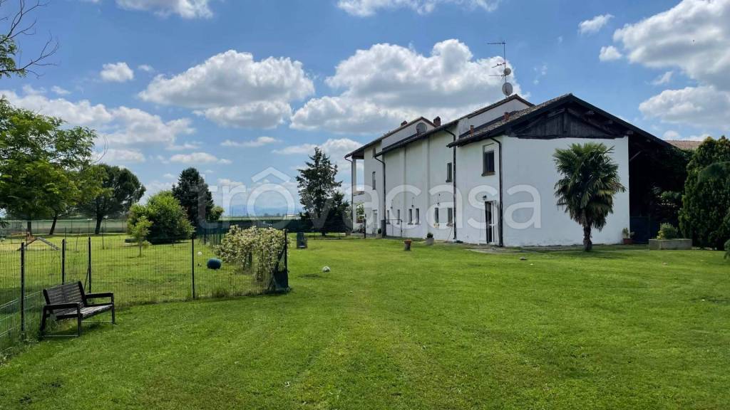 casa indipendente in vendita a Sale