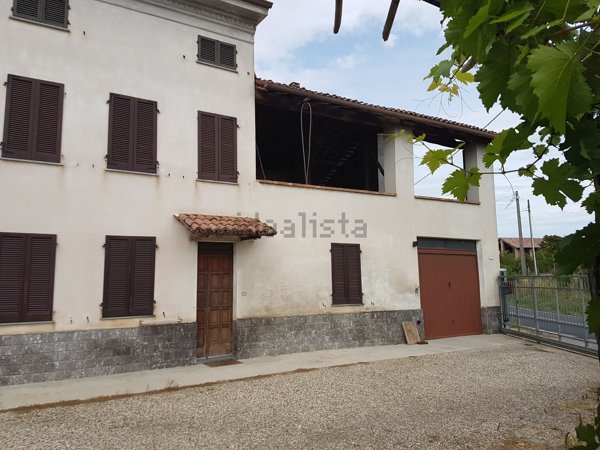 casa indipendente in vendita a Sale