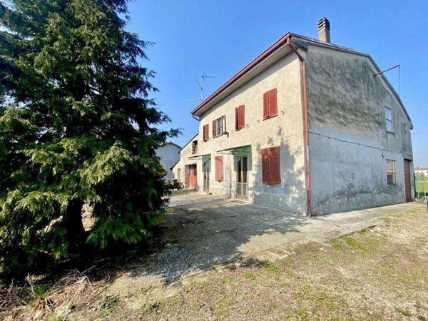 casa indipendente in vendita a Sale