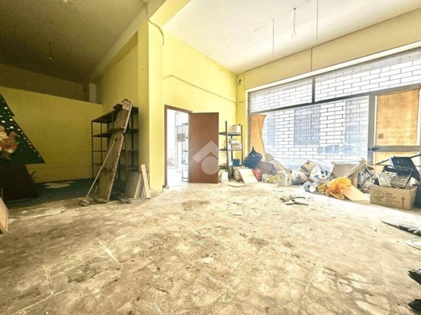 ufficio in vendita a Sale