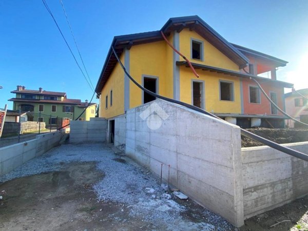 casa indipendente in vendita a Sale