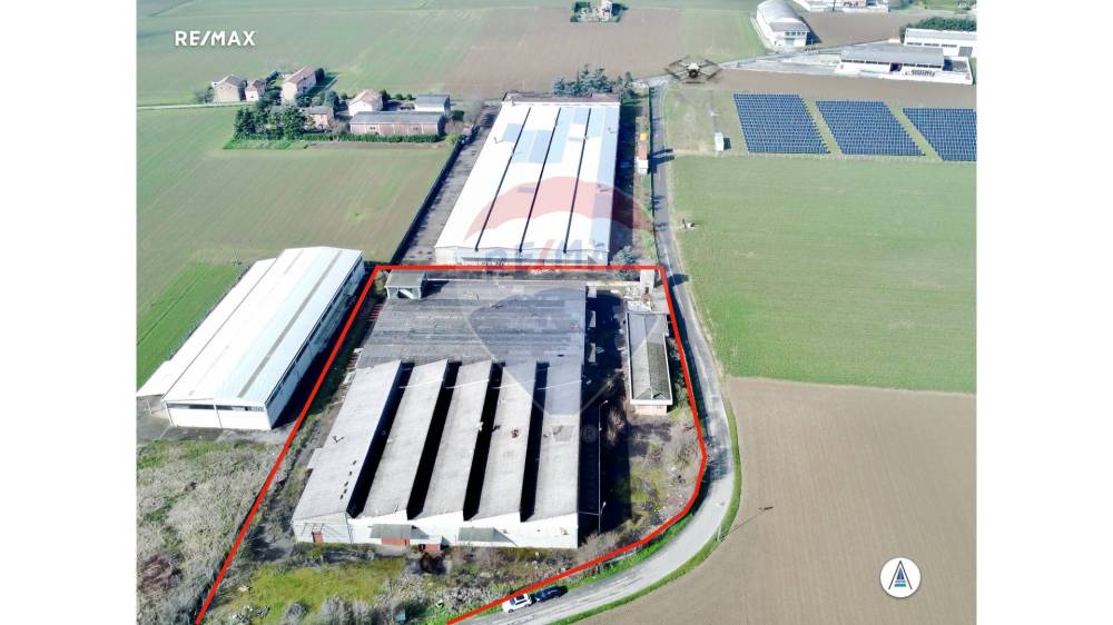 capannone in vendita a Sale