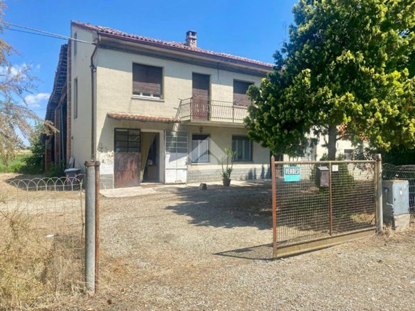 casa indipendente in vendita a Sale