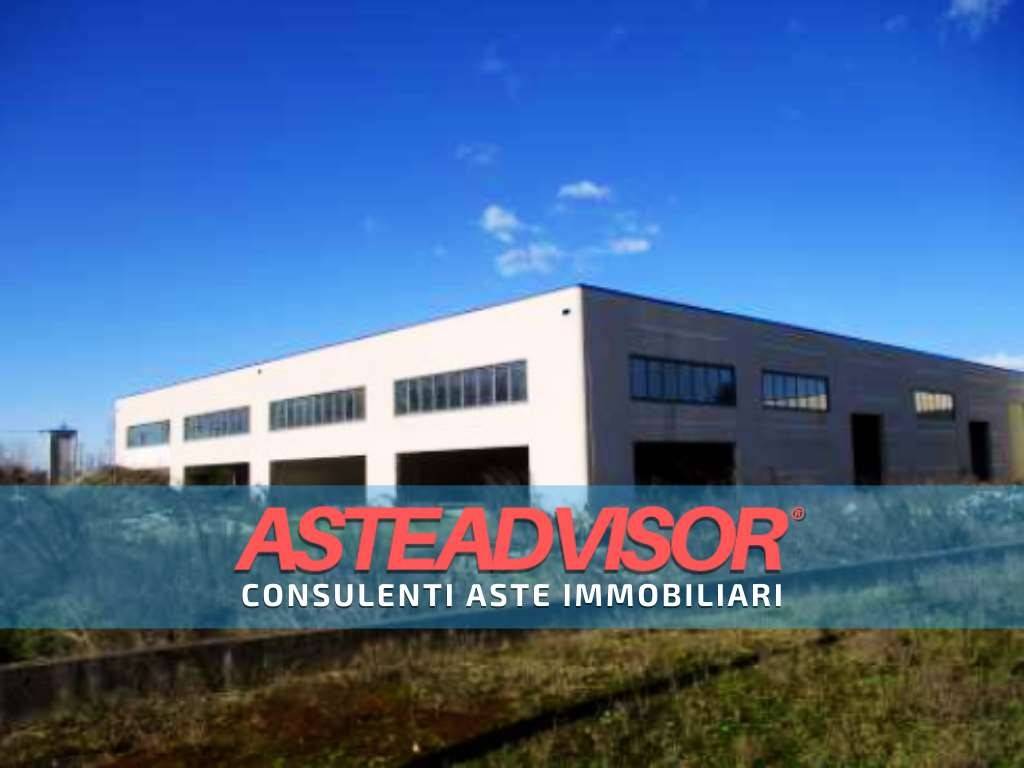 locale commerciale in vendita a Sale