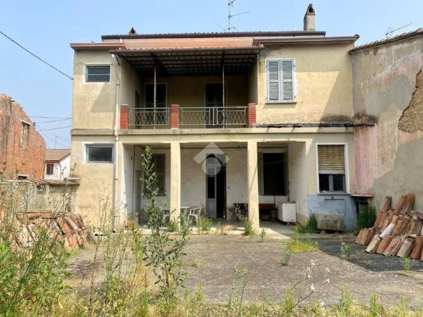 casa semindipendente in vendita a Sale