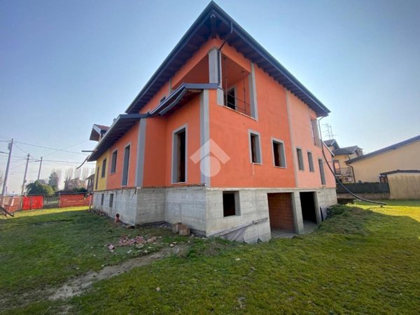 casa indipendente in vendita a Sale