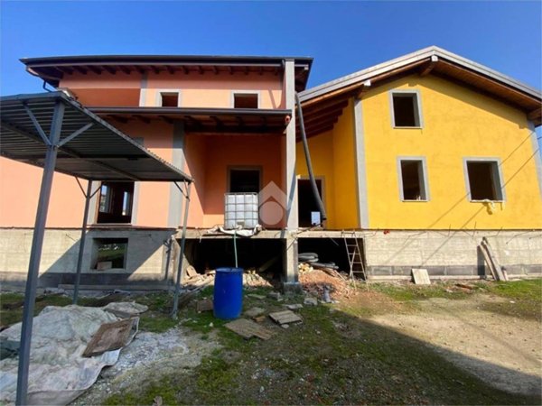 casa indipendente in vendita a Sale