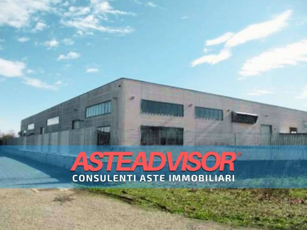 locale commerciale in vendita a Sale