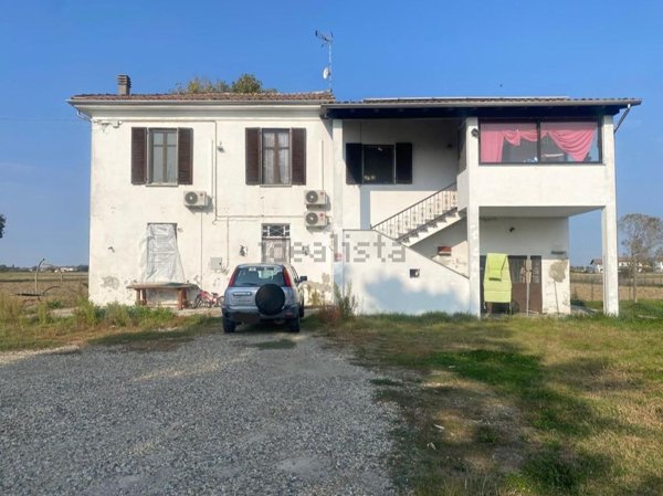 casa indipendente in vendita a Sale