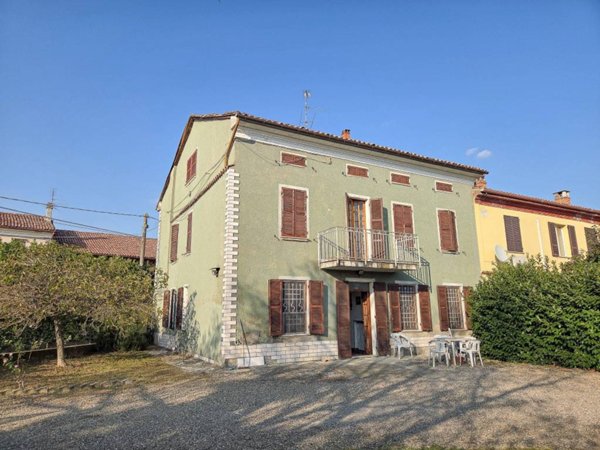 casa indipendente in vendita a Sale
