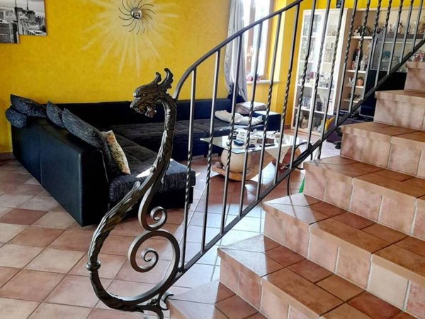 casa indipendente in vendita a Sale