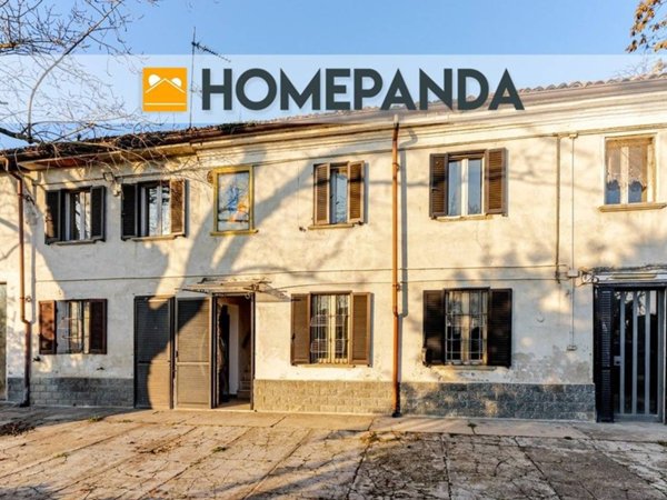 casale in vendita a Sale