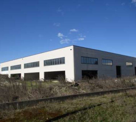 capannone in vendita a Sale