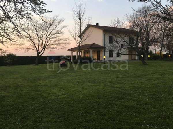 casa indipendente in vendita a Sale