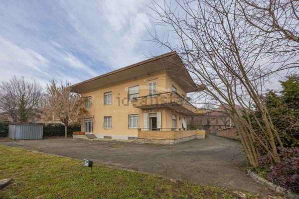 casa indipendente in vendita a Sale