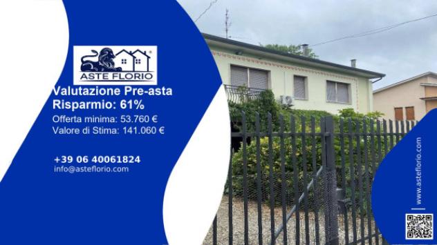 casa indipendente in vendita a Sale