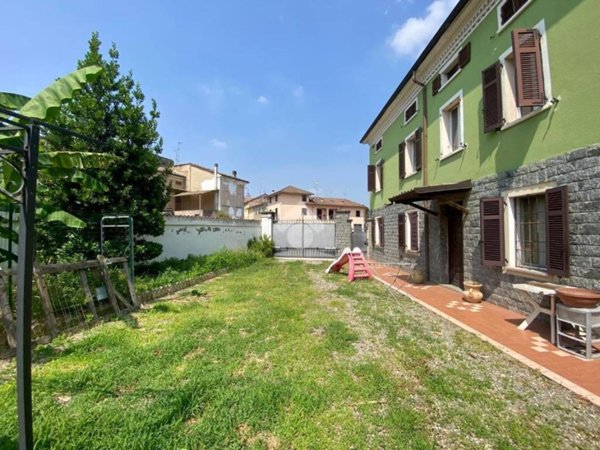 casa indipendente in vendita a Sale