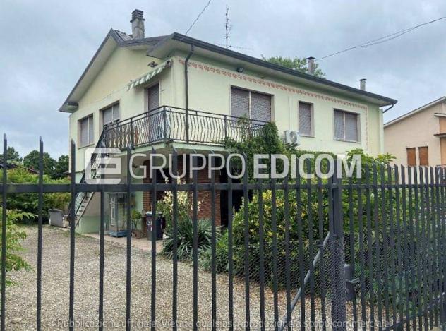 casa indipendente in vendita a Sale