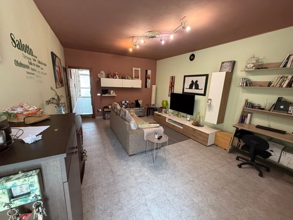 casa indipendente in vendita a Sale