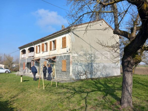 casa indipendente in vendita a Sale