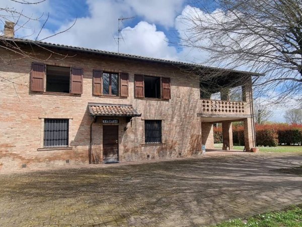 casa indipendente in vendita a Sale