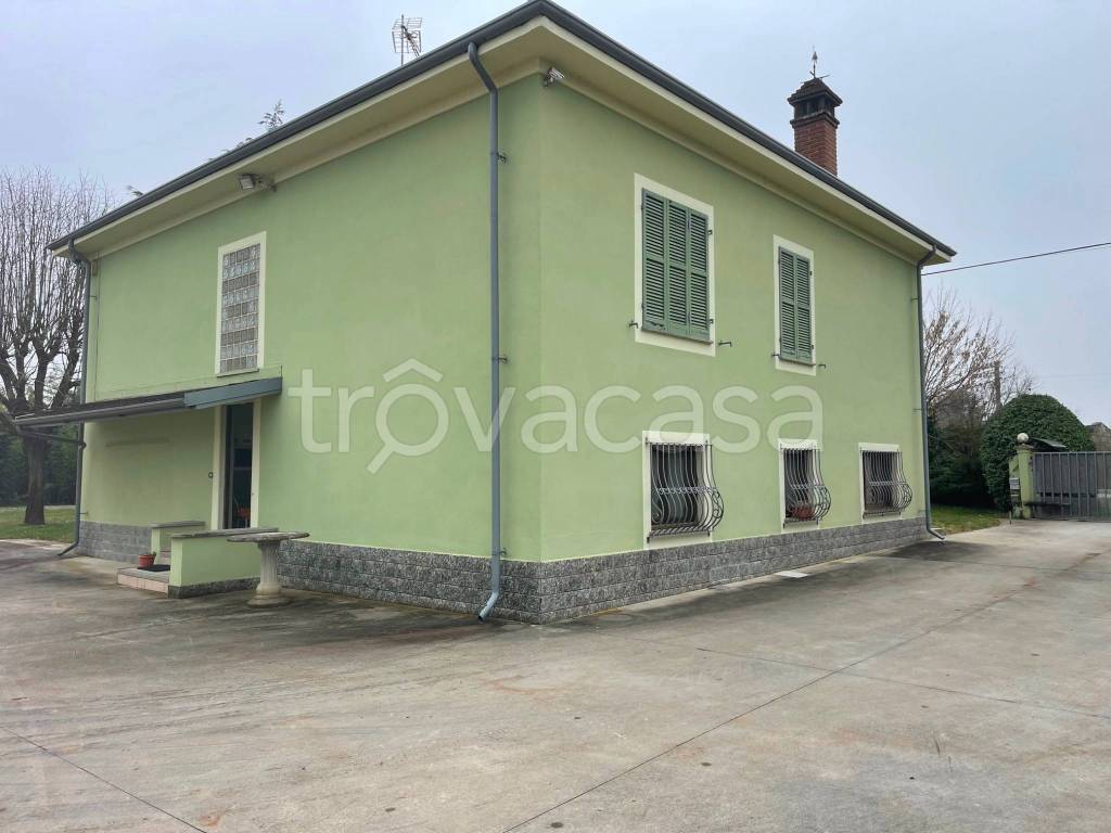 casa indipendente in vendita a Sale