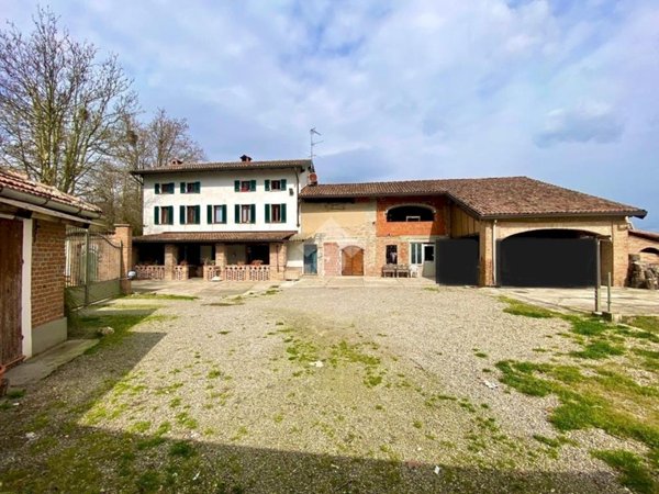 casa indipendente in vendita a Sale