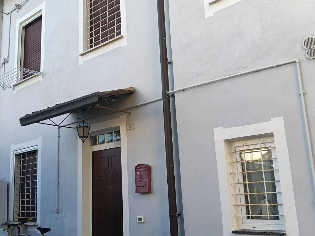 casa indipendente in vendita a Sale