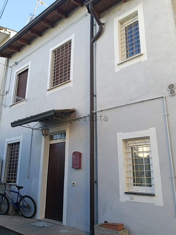 casa indipendente in vendita a Sale