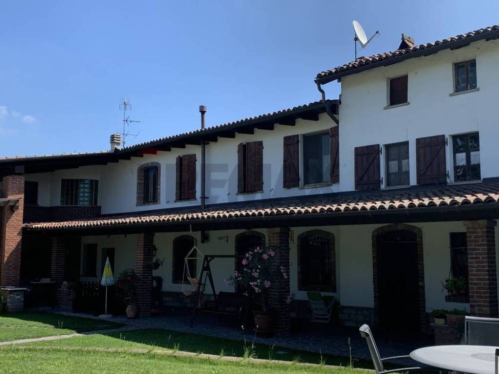 casa indipendente in vendita a Sale
