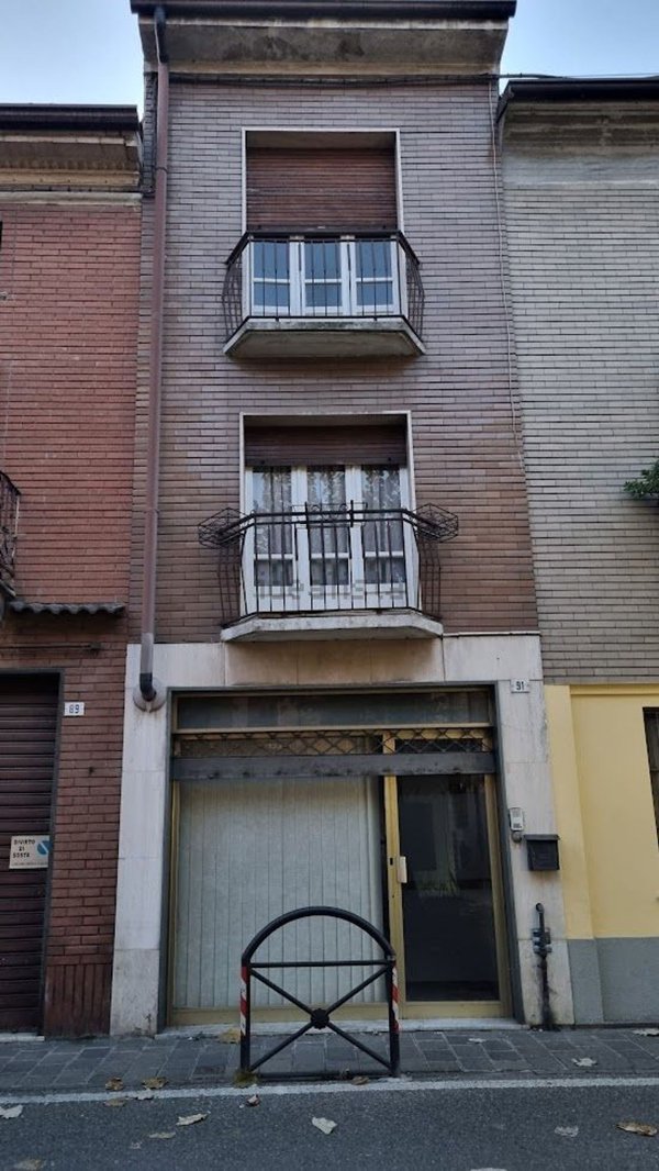 casa indipendente in vendita a Sale