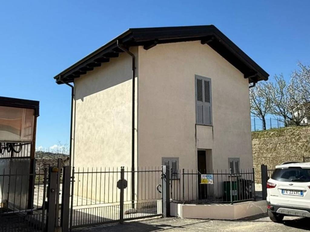casa indipendente in vendita a San Giorgio Monferrato