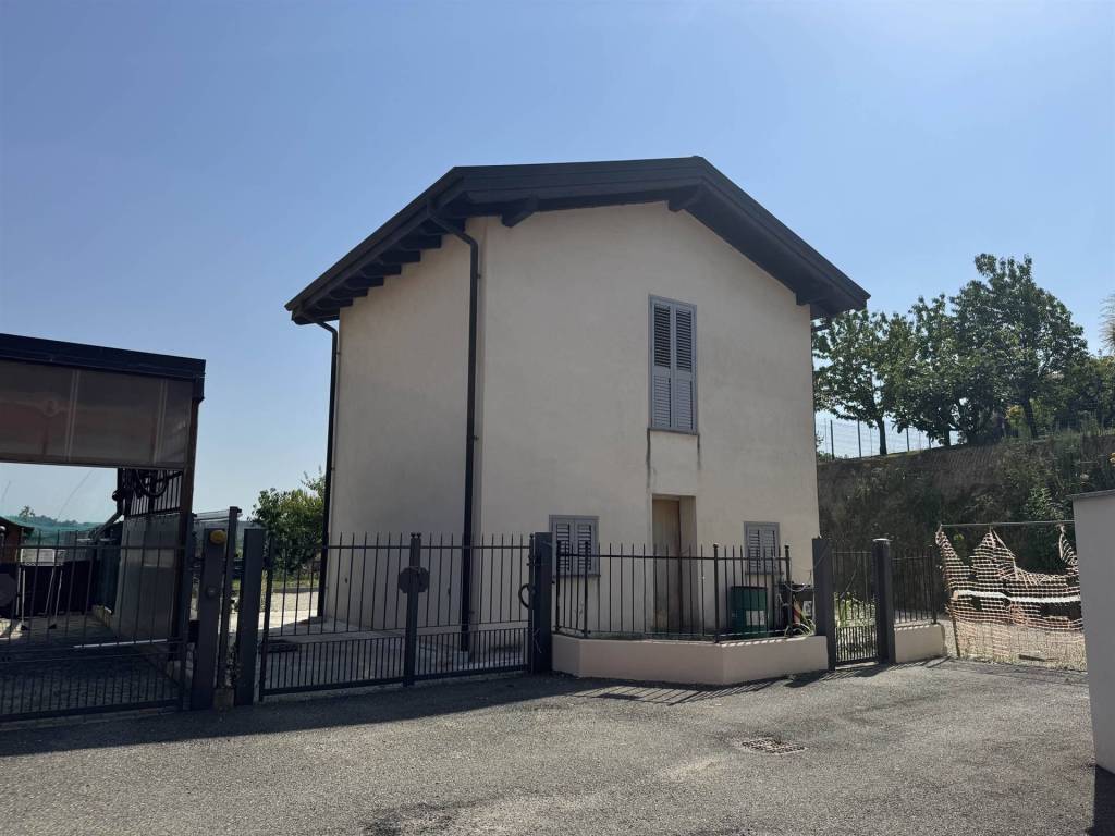 casa indipendente in vendita a San Giorgio Monferrato in zona Chiabotto