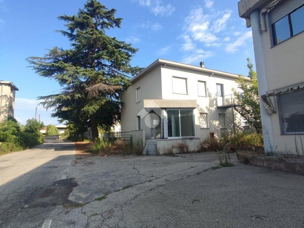 locale commerciale in vendita a San Giorgio Monferrato