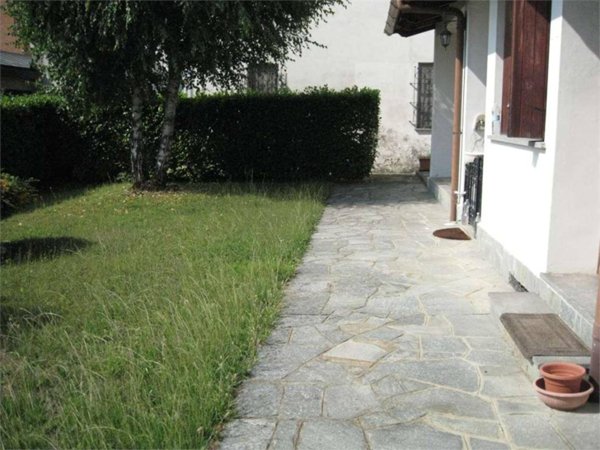 casa indipendente in vendita a San Salvatore Monferrato