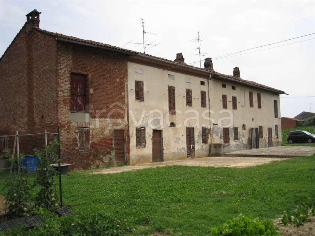 casa indipendente in vendita a San Salvatore Monferrato in zona Fosseto
