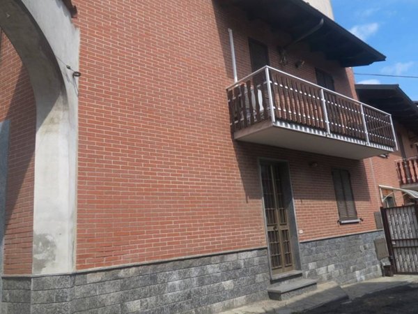 casa indipendente in vendita a San Salvatore Monferrato