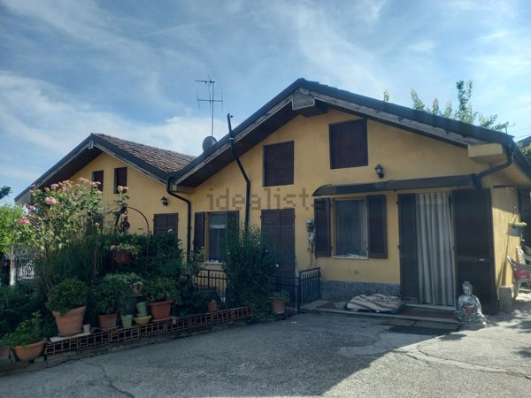 casa indipendente in vendita a San Salvatore Monferrato
