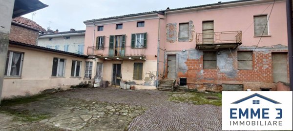 casa indipendente in vendita a San Salvatore Monferrato