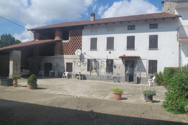 casa indipendente in vendita a San Salvatore Monferrato