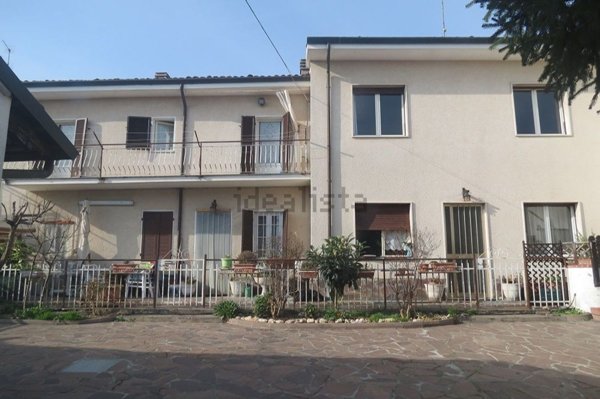 casa indipendente in vendita a San Salvatore Monferrato