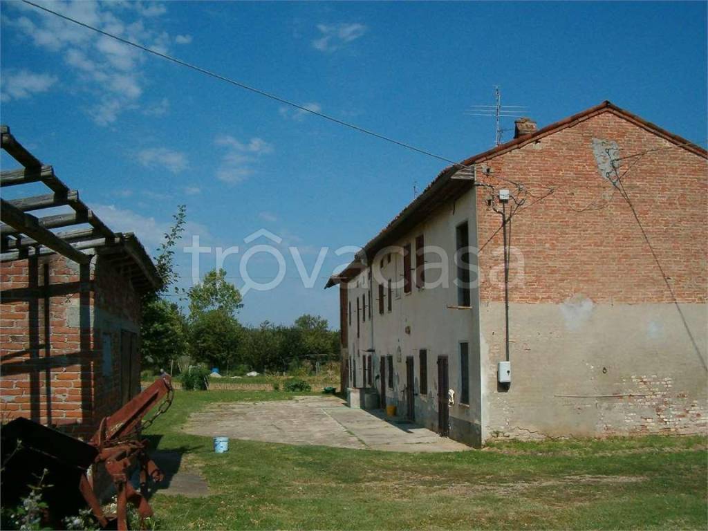 casa indipendente in vendita a San Salvatore Monferrato in zona Fosseto