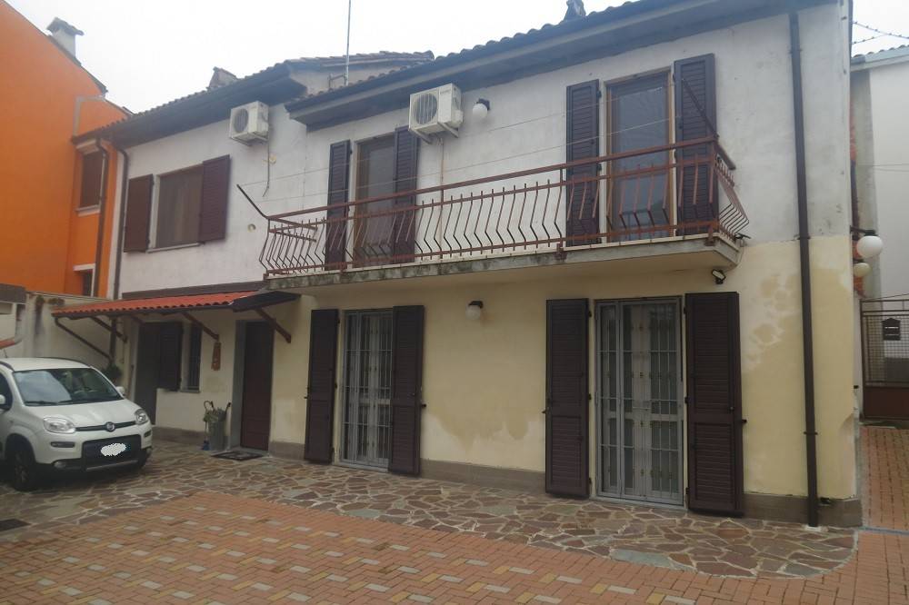 casa indipendente in vendita a San Salvatore Monferrato