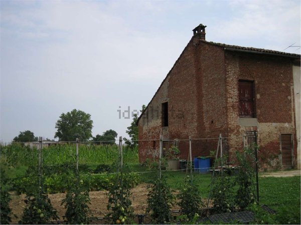 casa indipendente in vendita a San Salvatore Monferrato in zona Fosseto