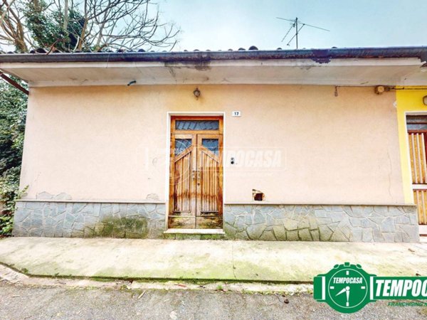 casa indipendente in vendita a San Salvatore Monferrato